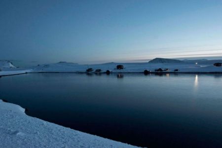 Abendstimmung über dem Fjord vor ALTA